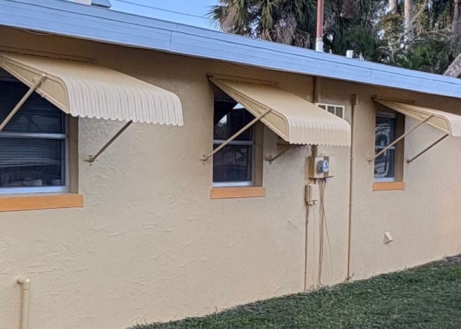 Before: Old-Florida Awning Home
