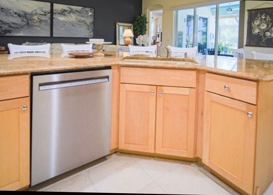 Before: Kitchen Cabinet Makeover